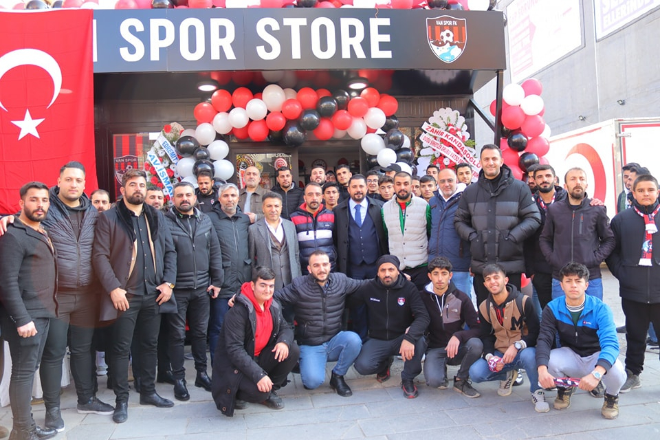 Vanspor Store mağazası açıldı! - Kare 10