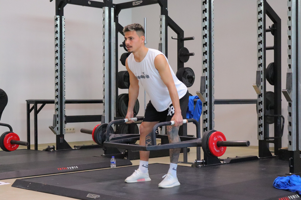 Vanspor, Antalya kampında güç depoluyor - Kare 12