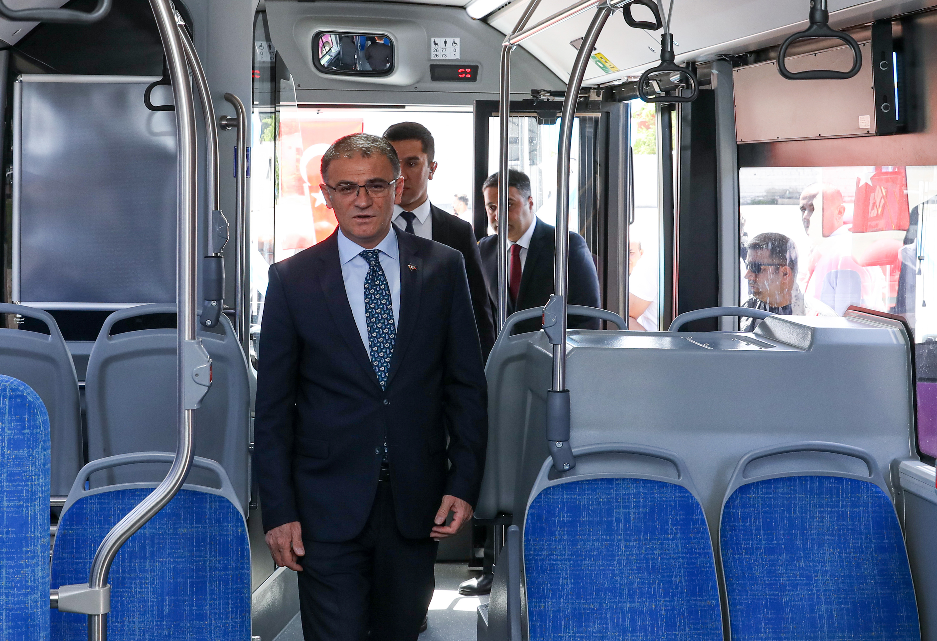 Van'a 27 Yeni Halk Otobüsü - Kare 6