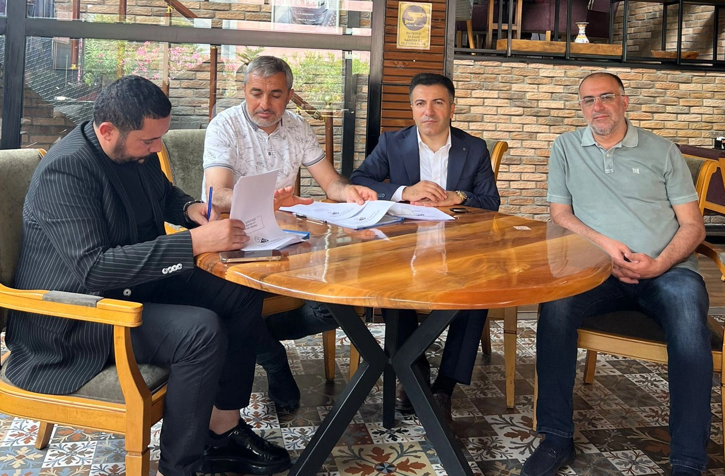 Vanspor'da Mustafa Sarıgül Dönemi Resmen Başladı