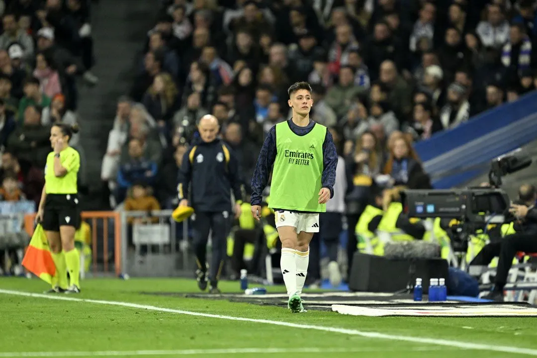 Arda Güler'in Ancelotti'ye o son bakışı yürekleri dağladı!