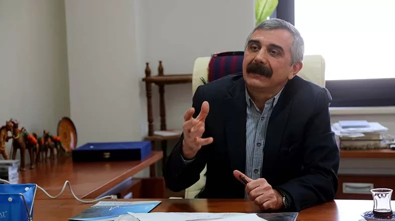 Van'ın sevilen doktorlarından Çetin Kotan kalp krizi geçirdi!