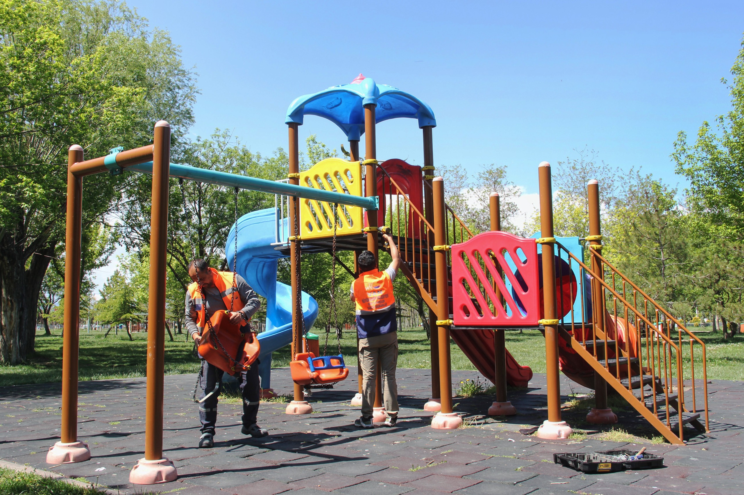 Van'daki park ve bahçeler yaza hazırlanıyor