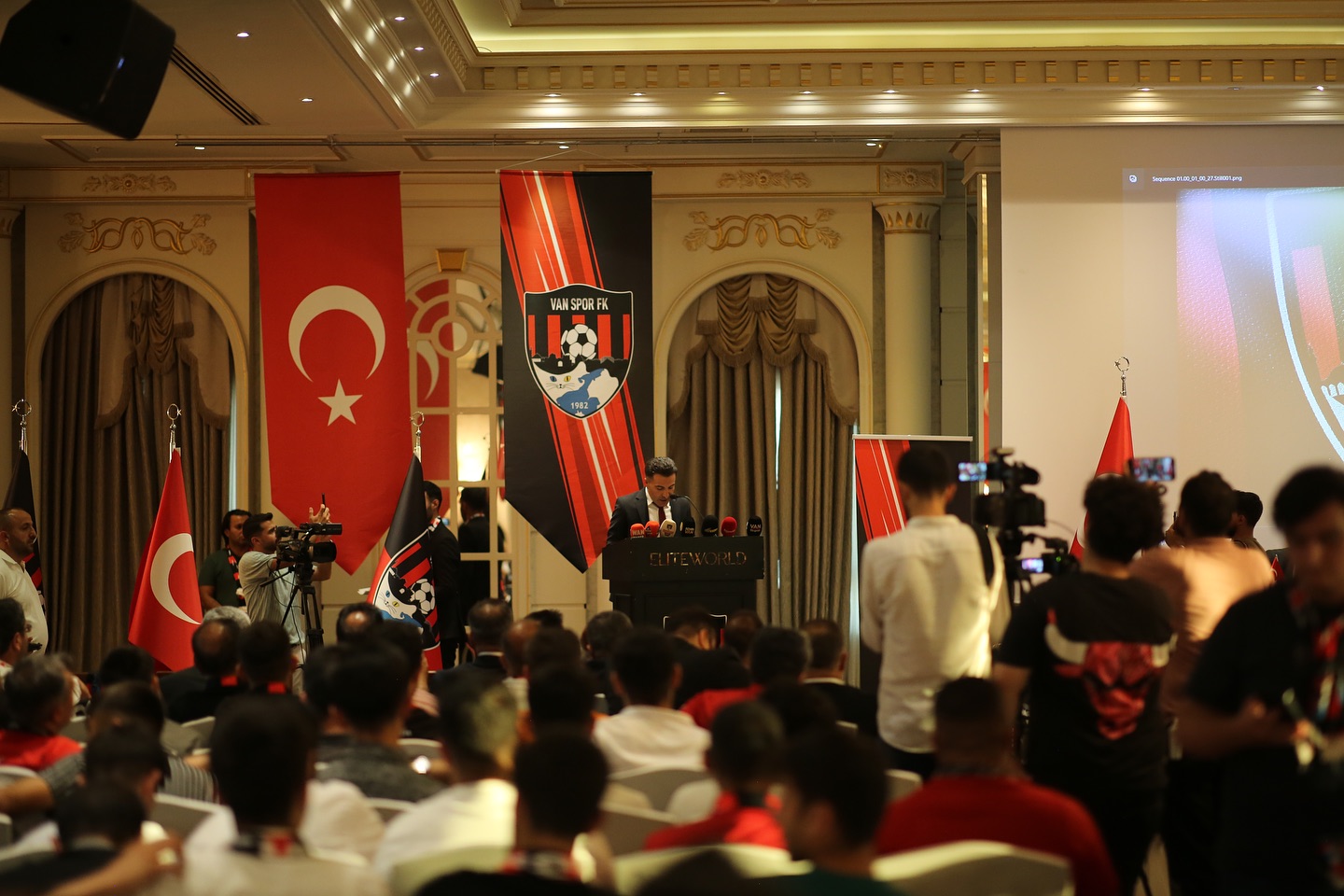 Vanspor Başkanı Erol Temel'den transfer açıklaması!