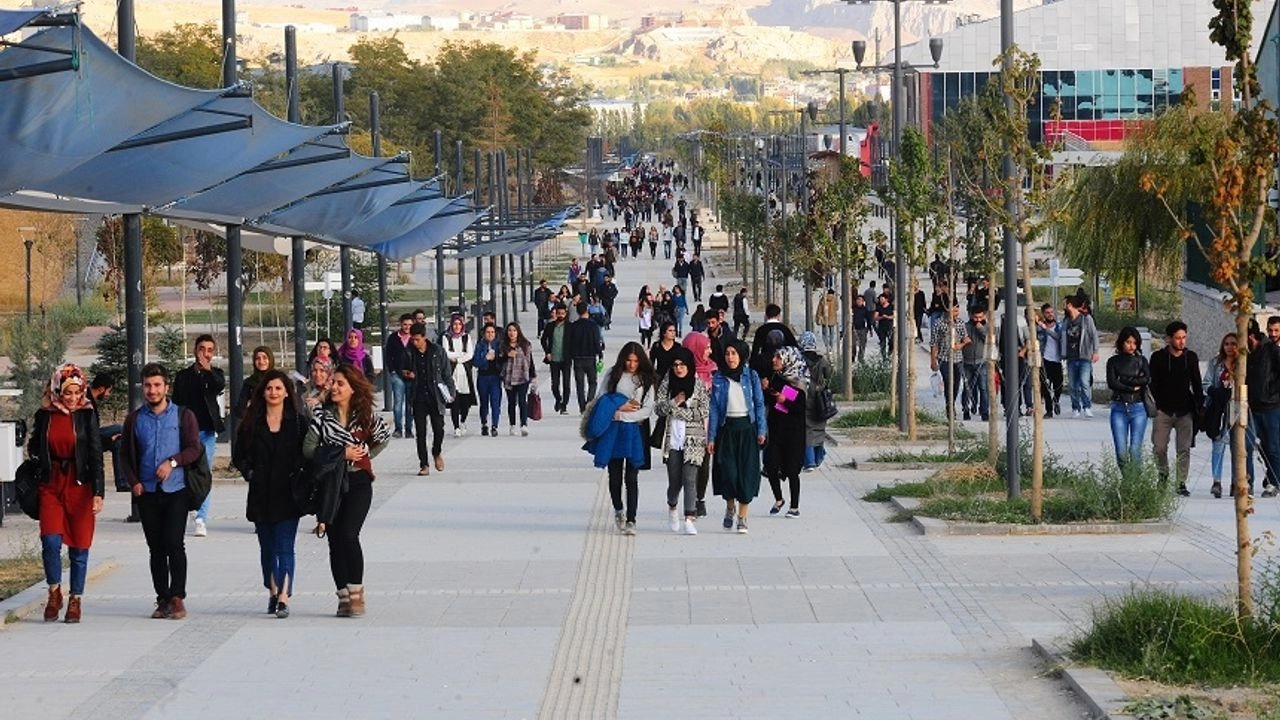 Van YYÜ Tanıtım ve Tercih Günleri başlıyor