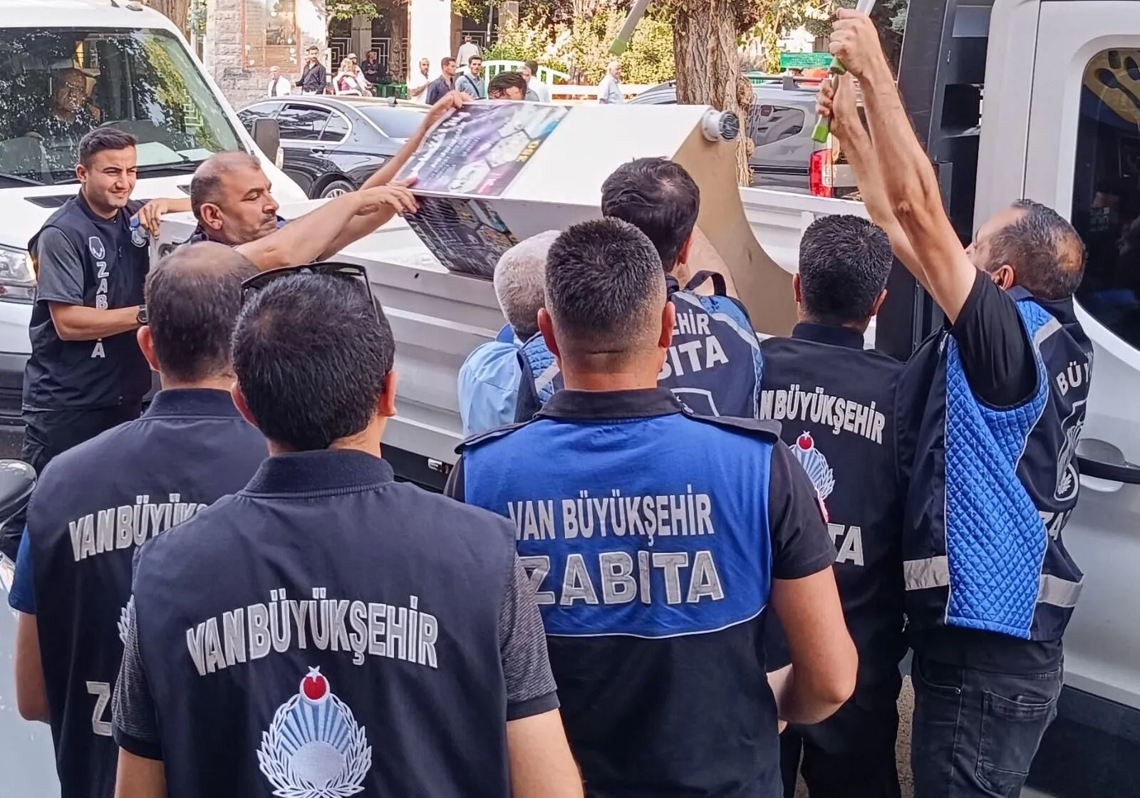 Van’da seyyar satıcı denetimleri!