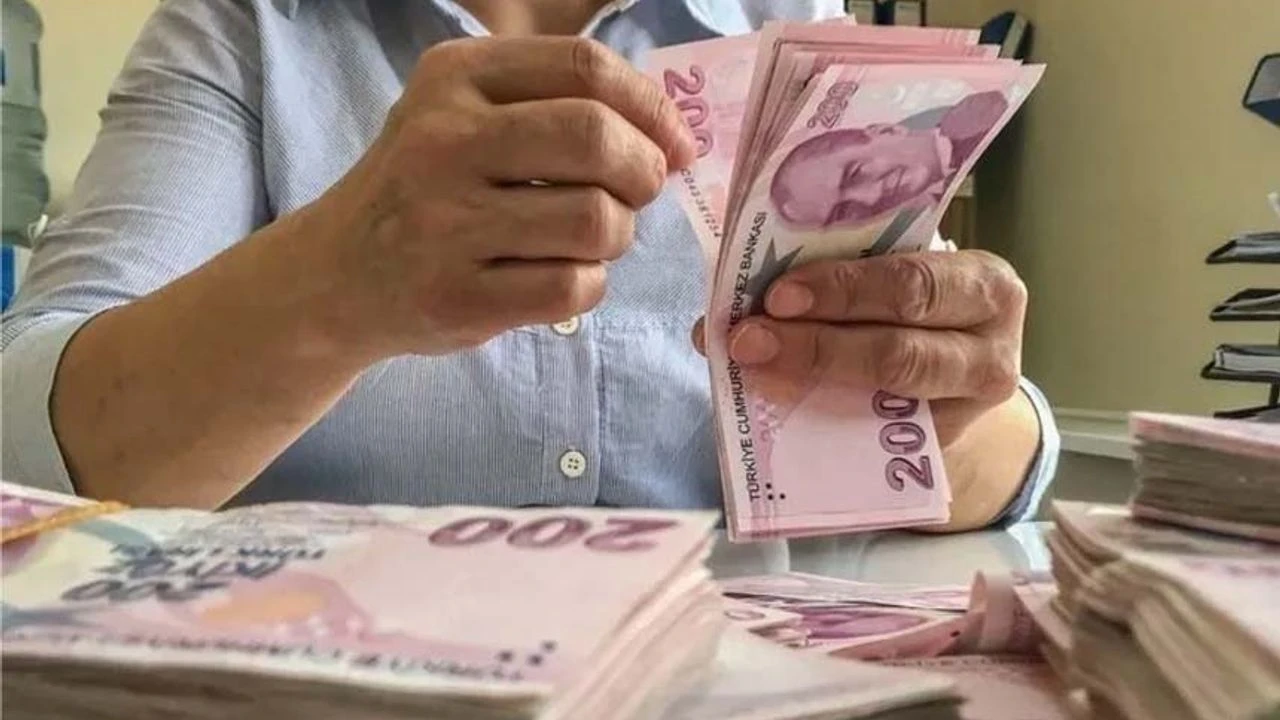 MEB önerdi, TBMM'de kabul edildi! 10 bin TL ek maaş geliyor!