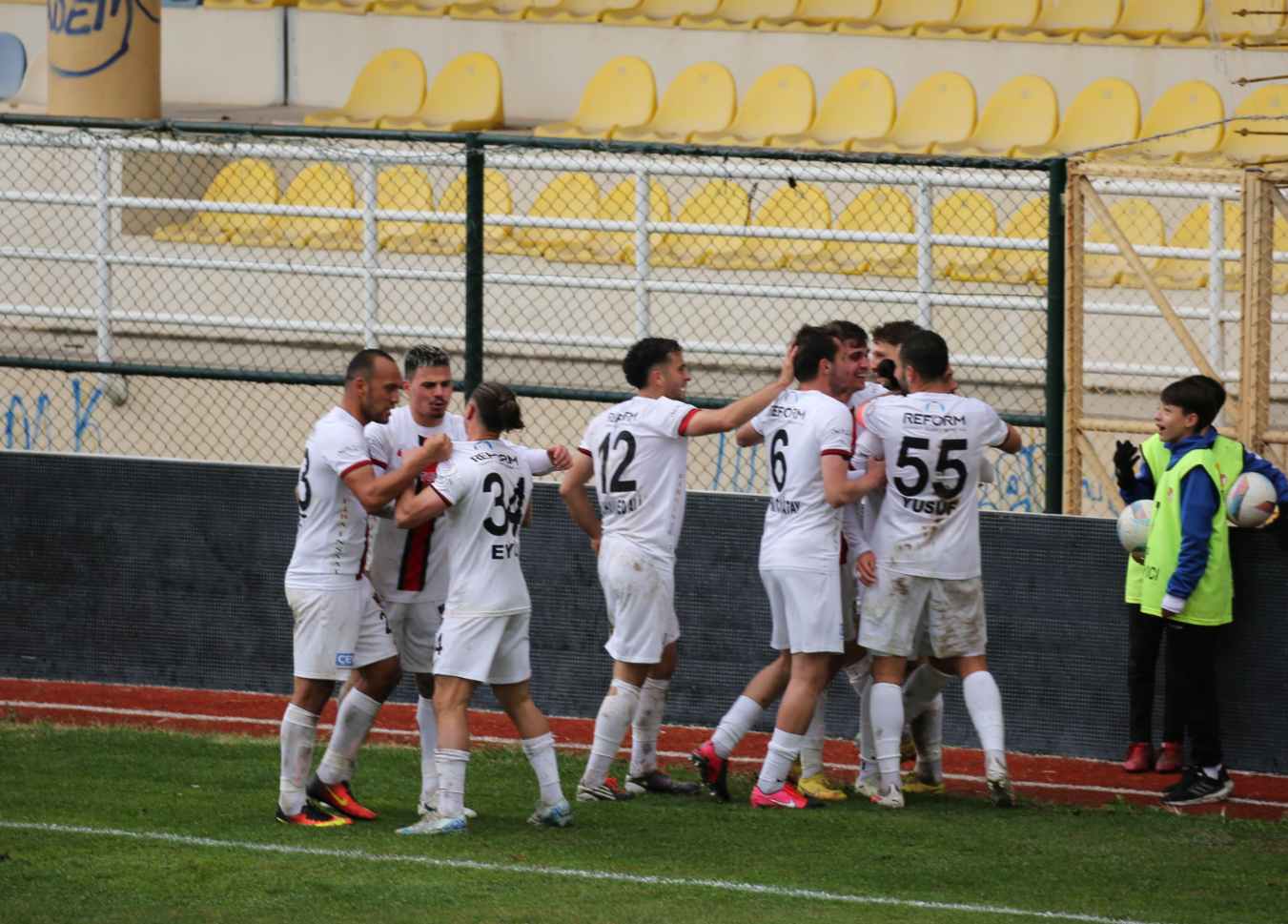 Bucaspor Vanspor Maçından Fotoğraf Kareleri - Kare 9