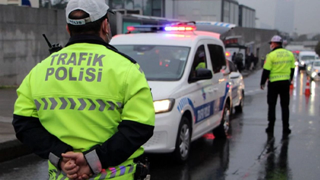 Cezalar 2025'le birlikte uçacak: En düşük trafik cezası ne kadar olacak?