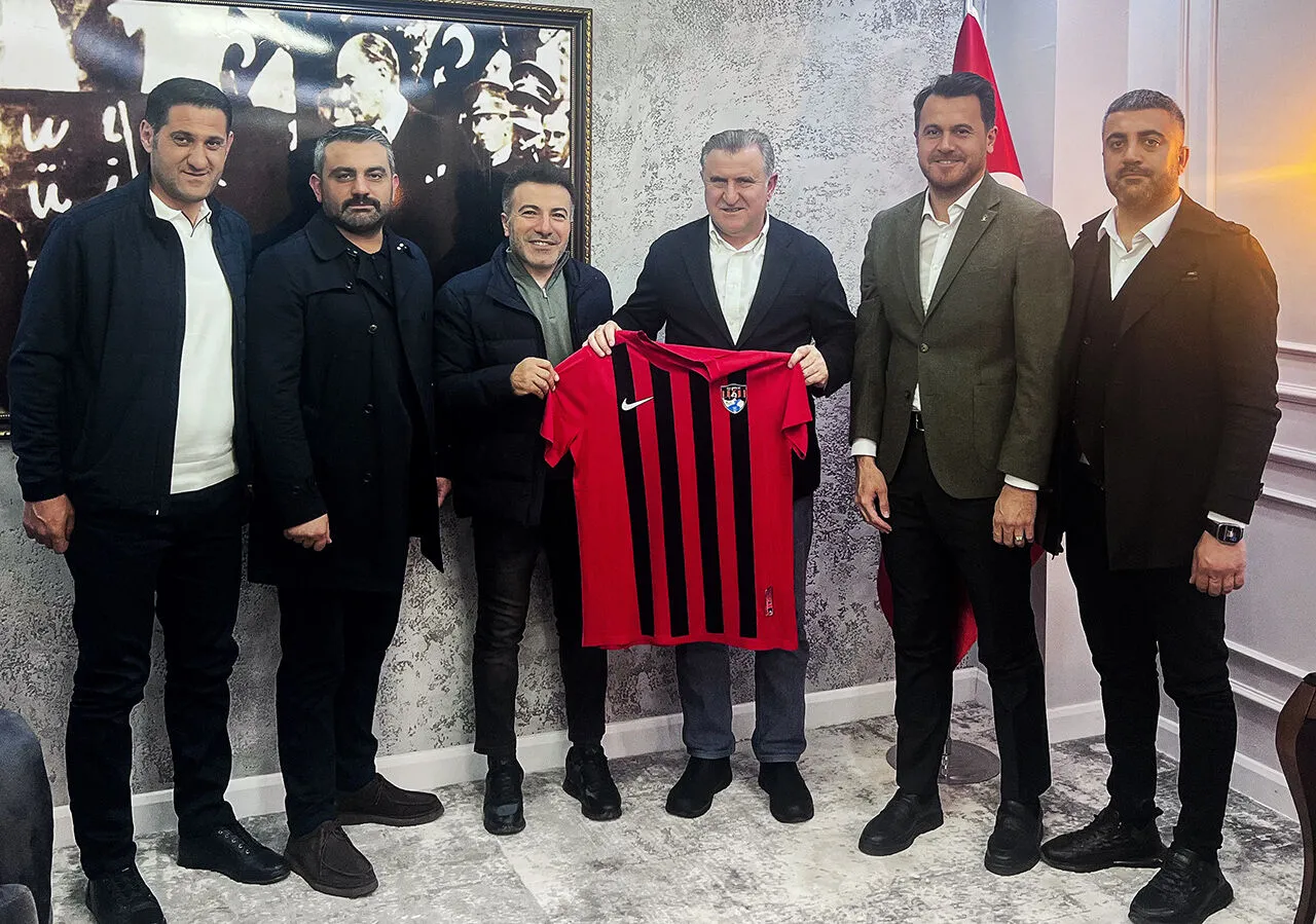 Van Spor FK'den Gençlik ve Spor Bakanı'na sürpriz ziyaret