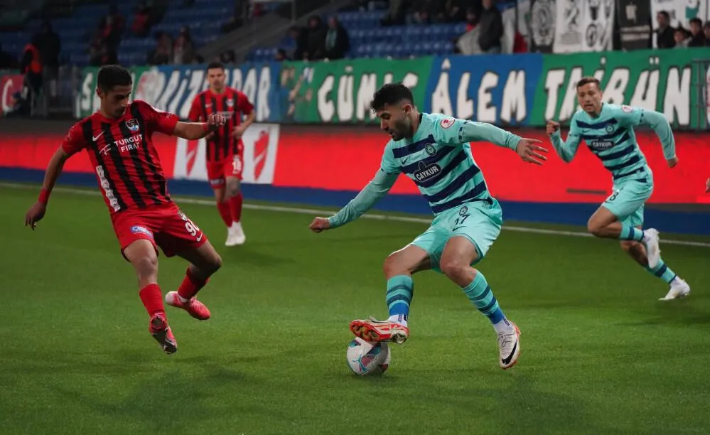 Rizespor'dan Vanspor'a yarım düzine gol! 6-0