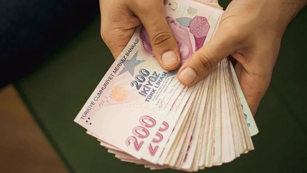 SGK milyonları ilgilendiren kararı duyurdu! Artık erkekler de o maaşı alabilecek