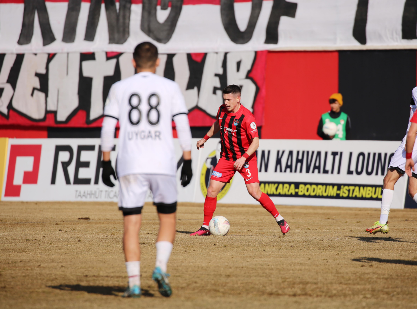 Zirvede kayıpsız hafta! İşte toplu sonuçlar ve puan durumu