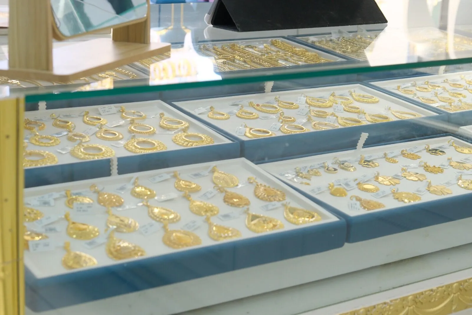 Vanlı Kuyumculardan altın yorumu