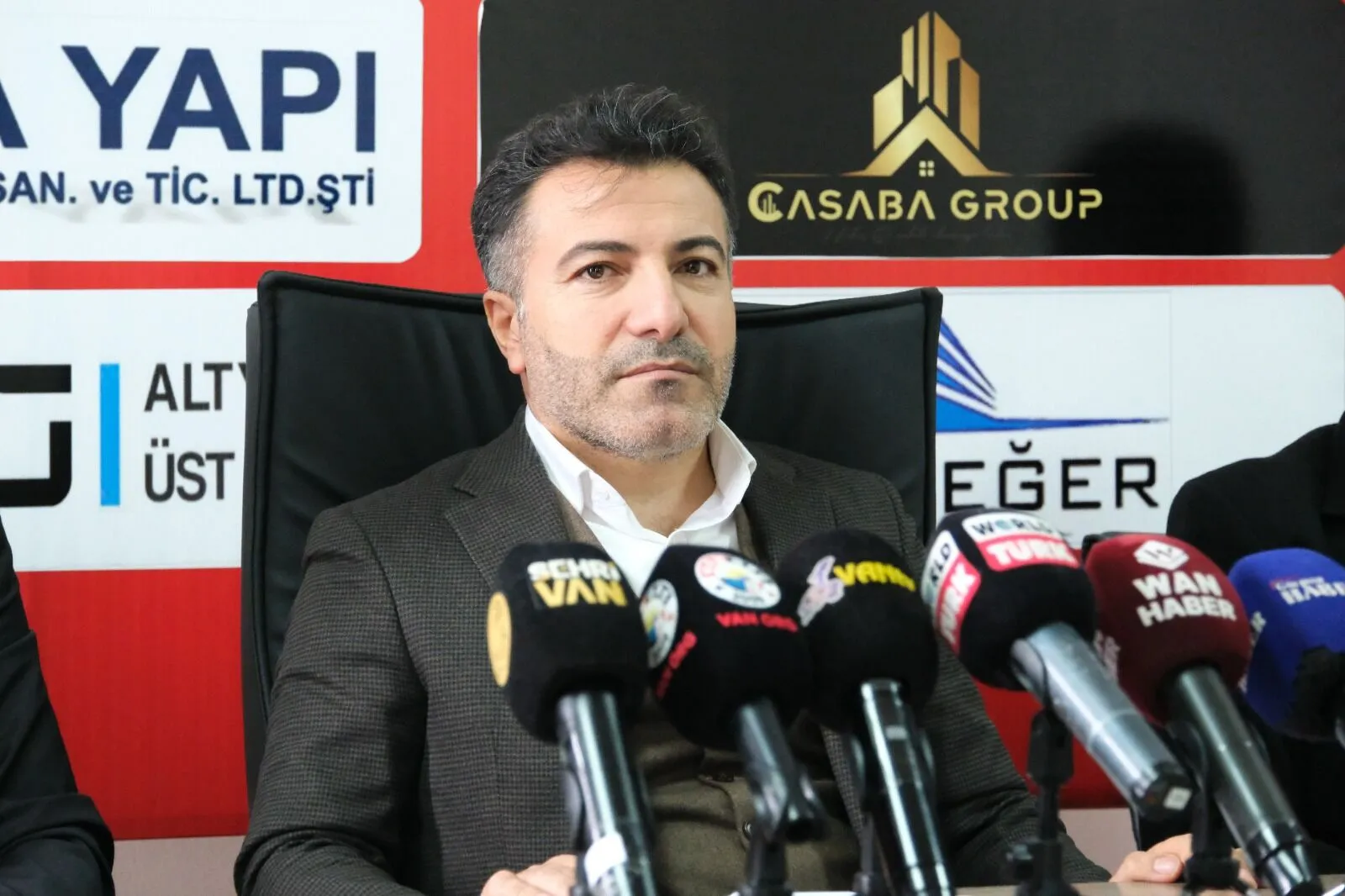 Başkan Temel: ''Hukuksuzluğa karşı geri adım atmayacağız''