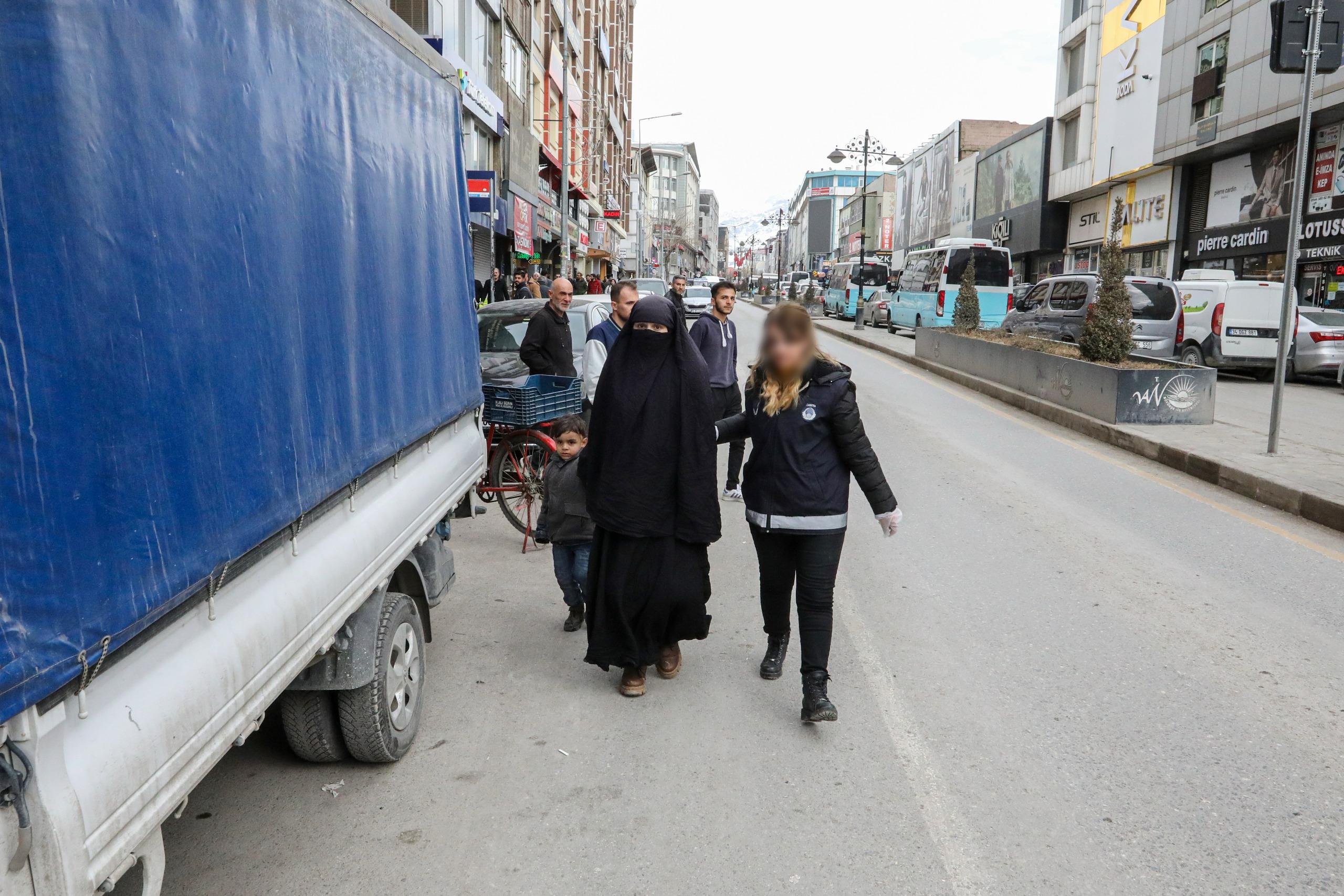 Van'da Zabıtadan dilenci operasyonu! - Kare 5