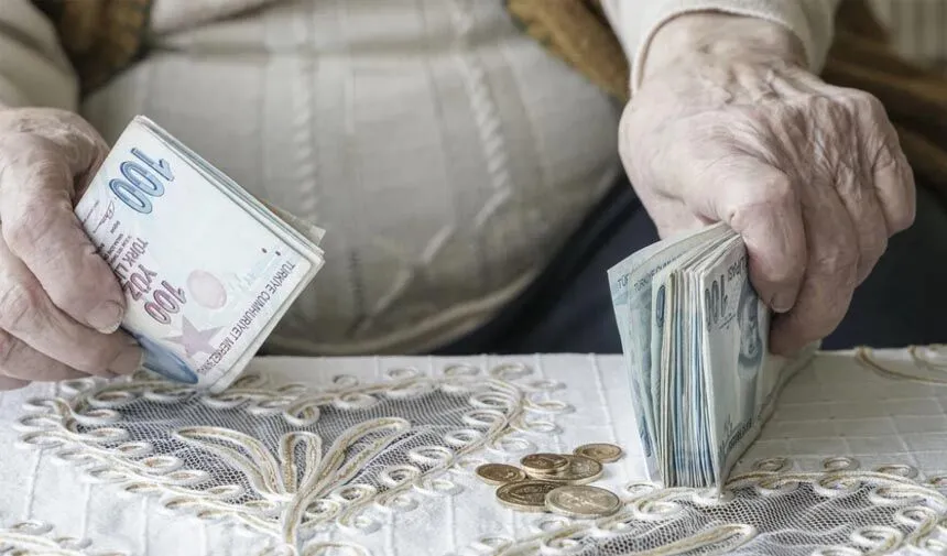 Emekliye 4 bin tl’lik bayram müjdesi