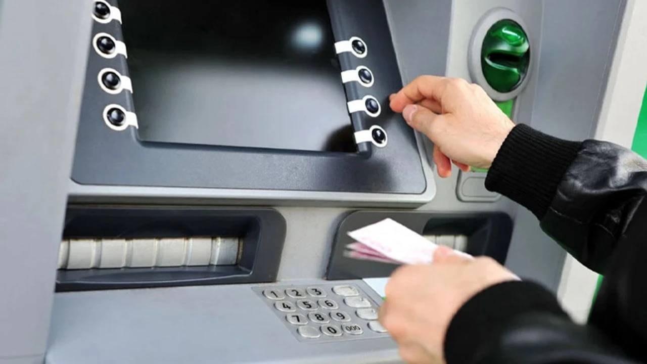 Bayram Öncesi Bankalardan Önemli Adım: ATM Limitleri Artıyor!