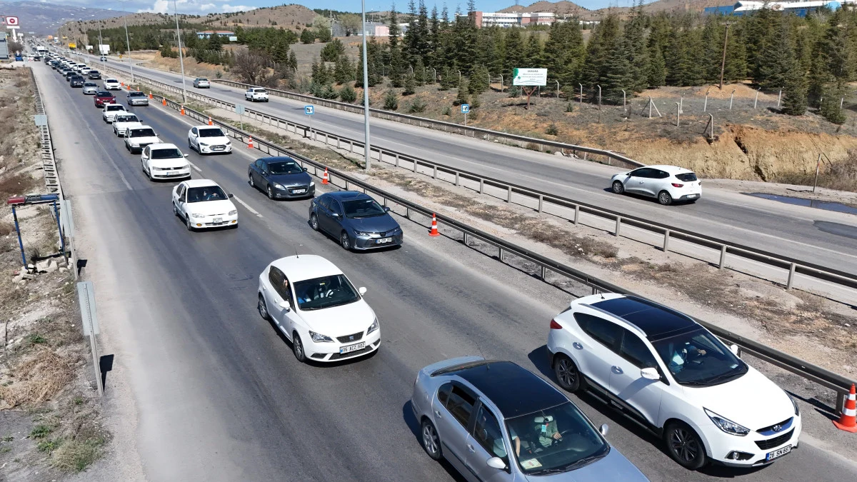 Bayram Tatilinde Trafikte Yoğun Denetim: Havadan ve Karadan Kesintisiz Kontrol!