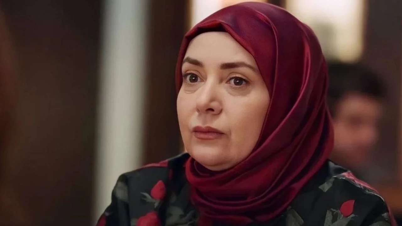 Kızılcık Şerbeti’nde Şok Ayrılık: Pembe Diziden Neden Ayrıldı?