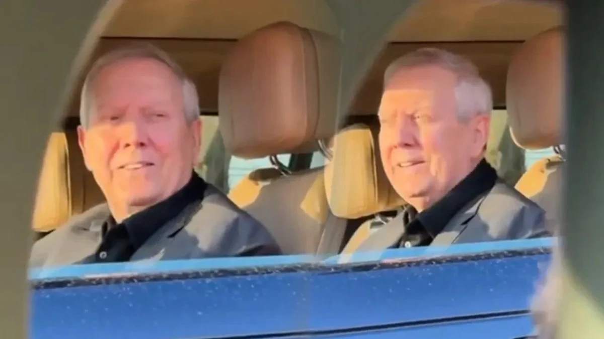 Aziz Yıldırım Bayram Trafiğinde Fenerbahçelilerle Karşılaştı