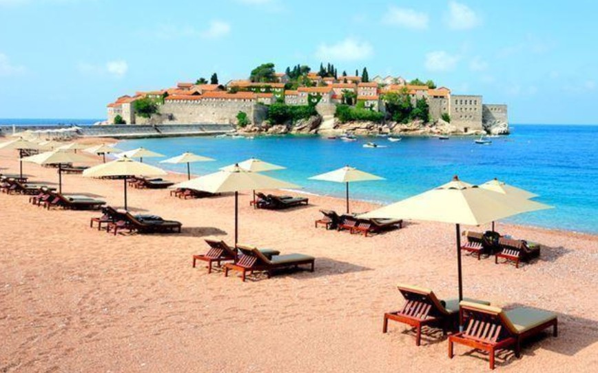 Rio Budva Hotel'de Unutulmaz Tatil Deneyimi Yaşayın