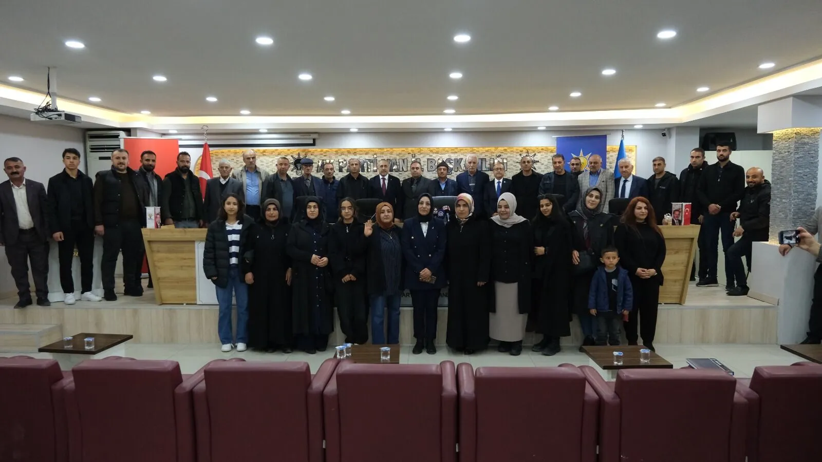 "Van’da 400 Kişi AK Parti’ye Geçti!