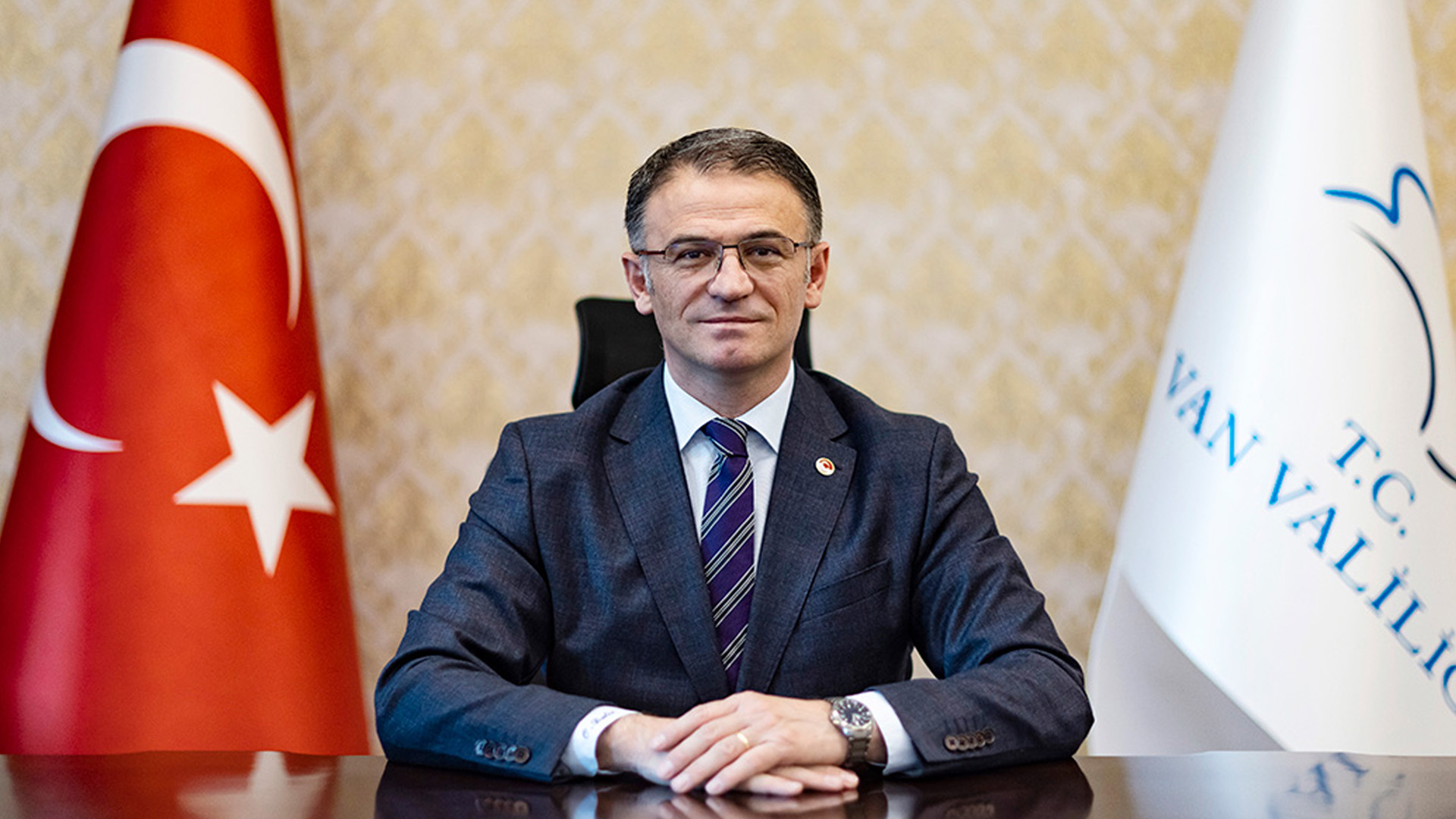 Van Valisi Ozan Balcı’dan Anneler Günü Mesajı