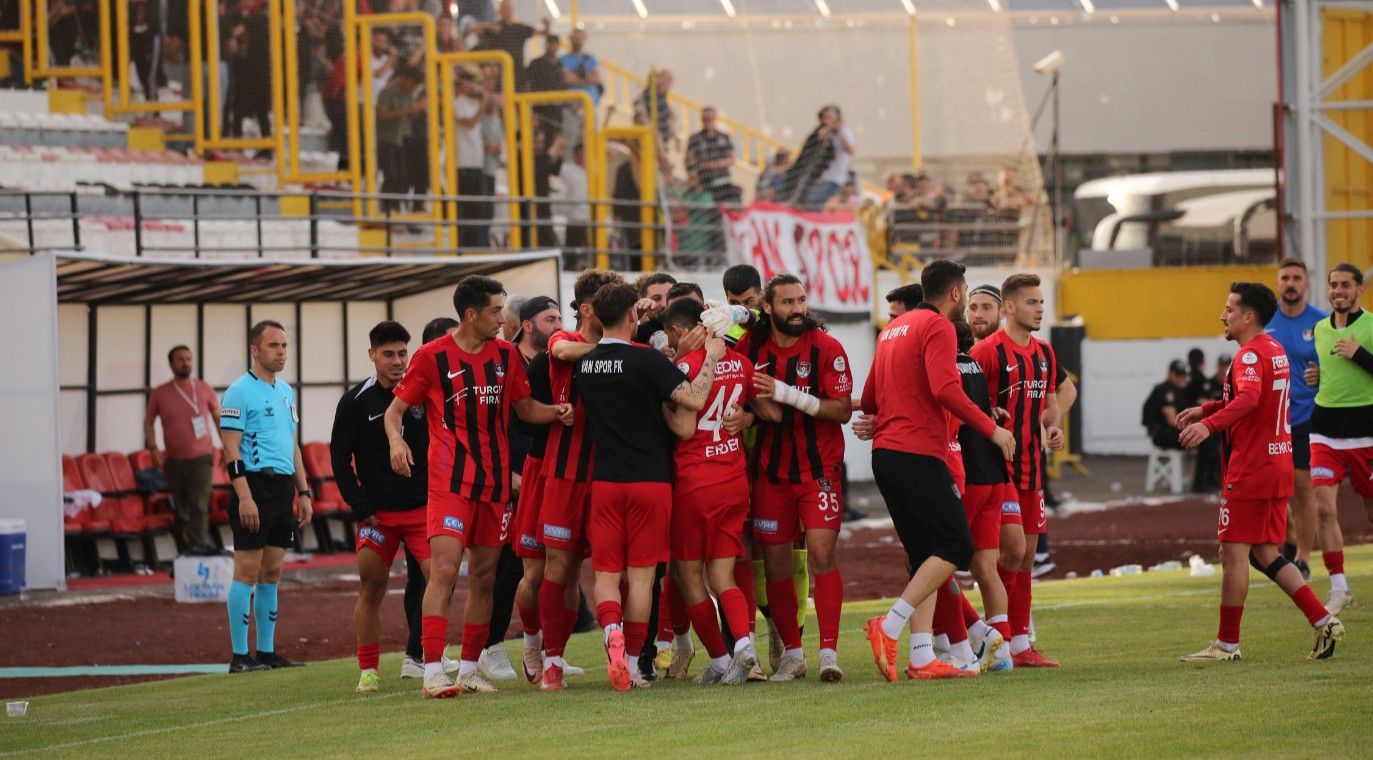 Vanspor 3. Tura Fırtına Gibi Girdi! Rakip Elazığspor