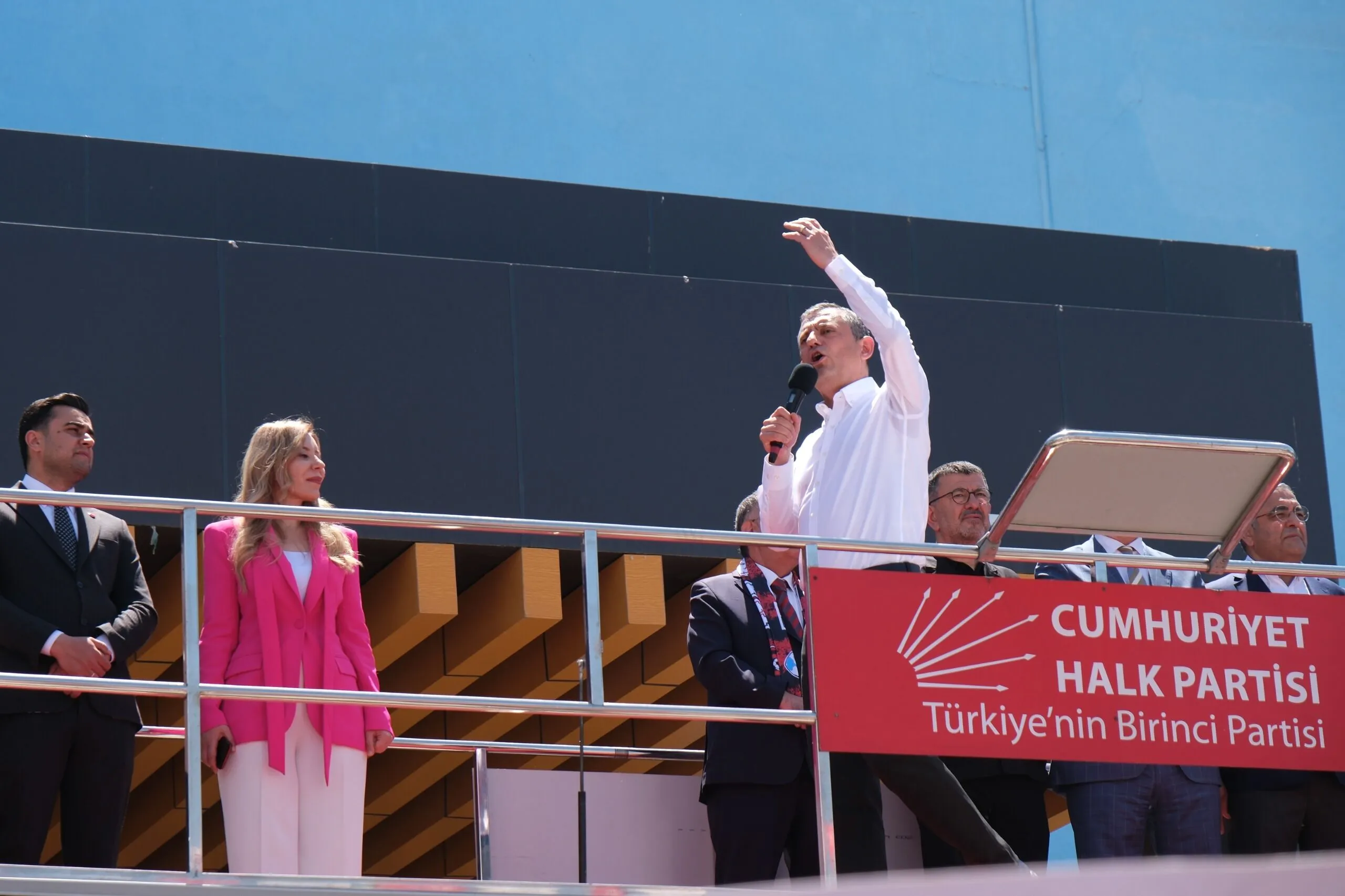 CHP Lideri Özgür Özel Van’da Konuştu