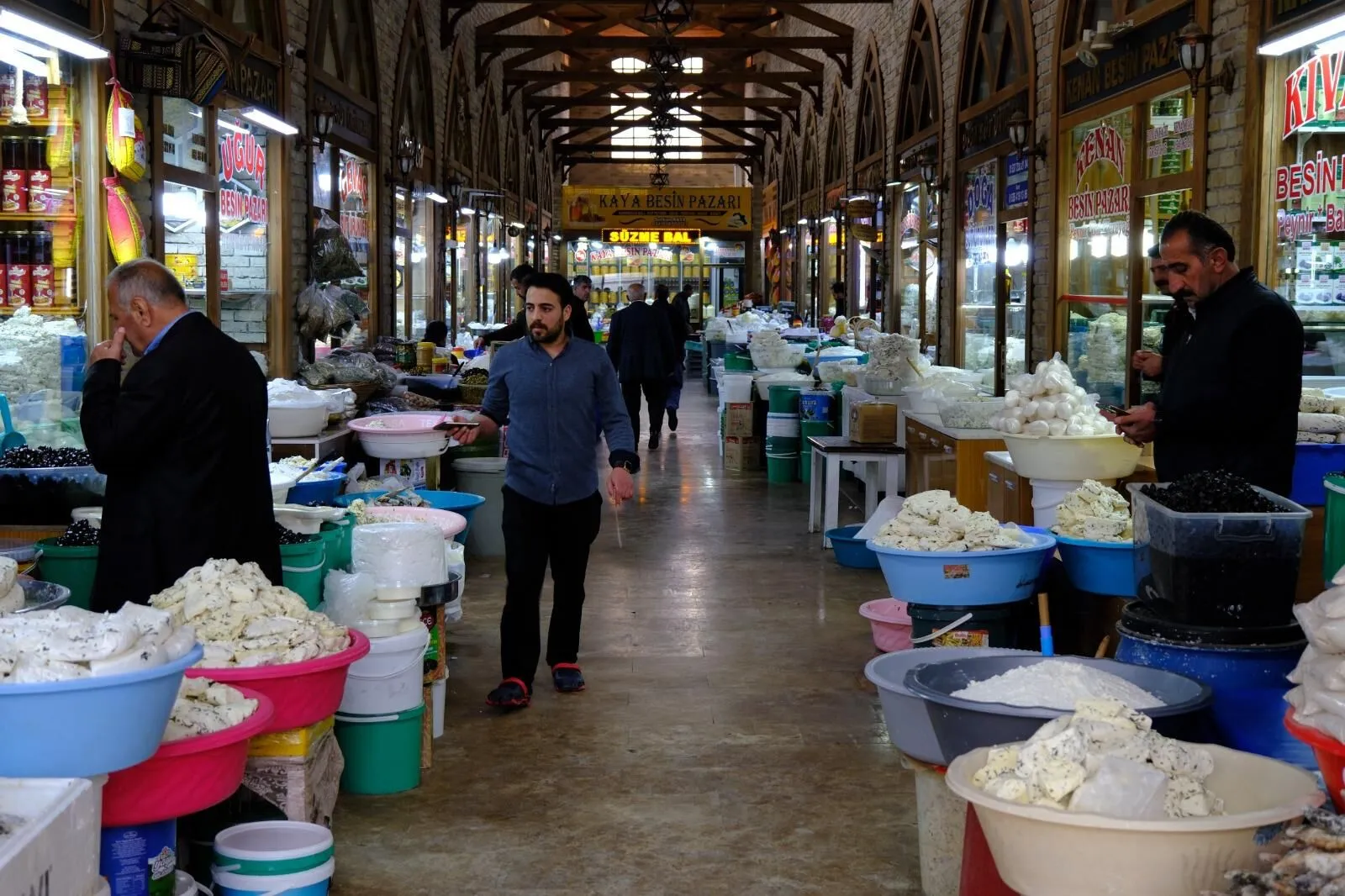 Van Peynirciler Çarşısı’nda 37 İş Yeri Kiraya Verilecek