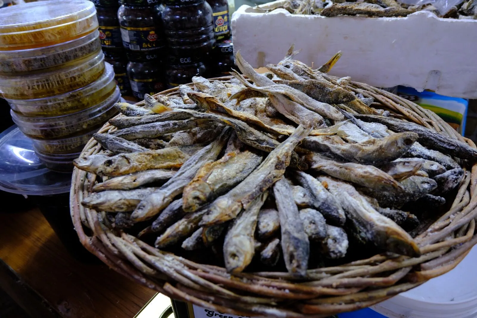 Tuzlu Van Balığı Şehir Dışından Yoğun Talep Görüyor!