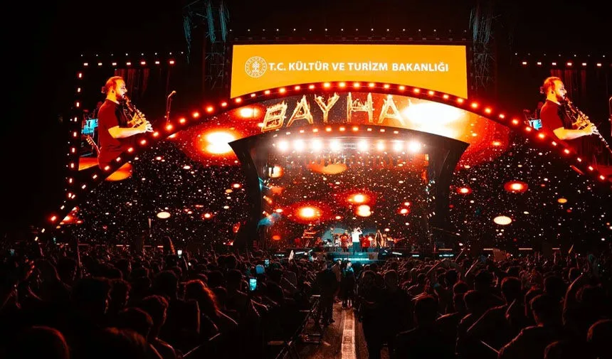 Van Kültür Yolu Festivali Şehirde Renkli İzler Bıraktı!