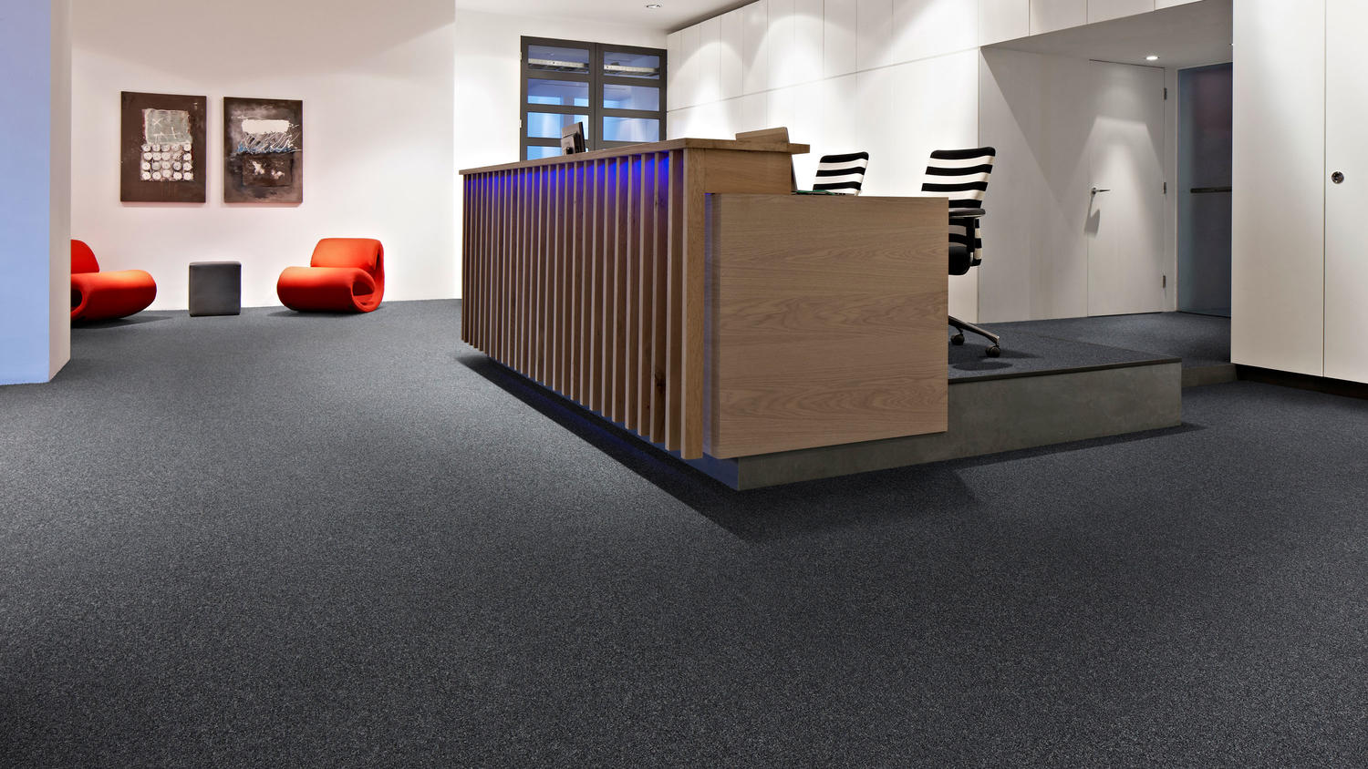 Estetik, Hijyenik ve Dayanıklı: Vinil Zemin Kaplama Hakkında 6 Kritik Bilgi