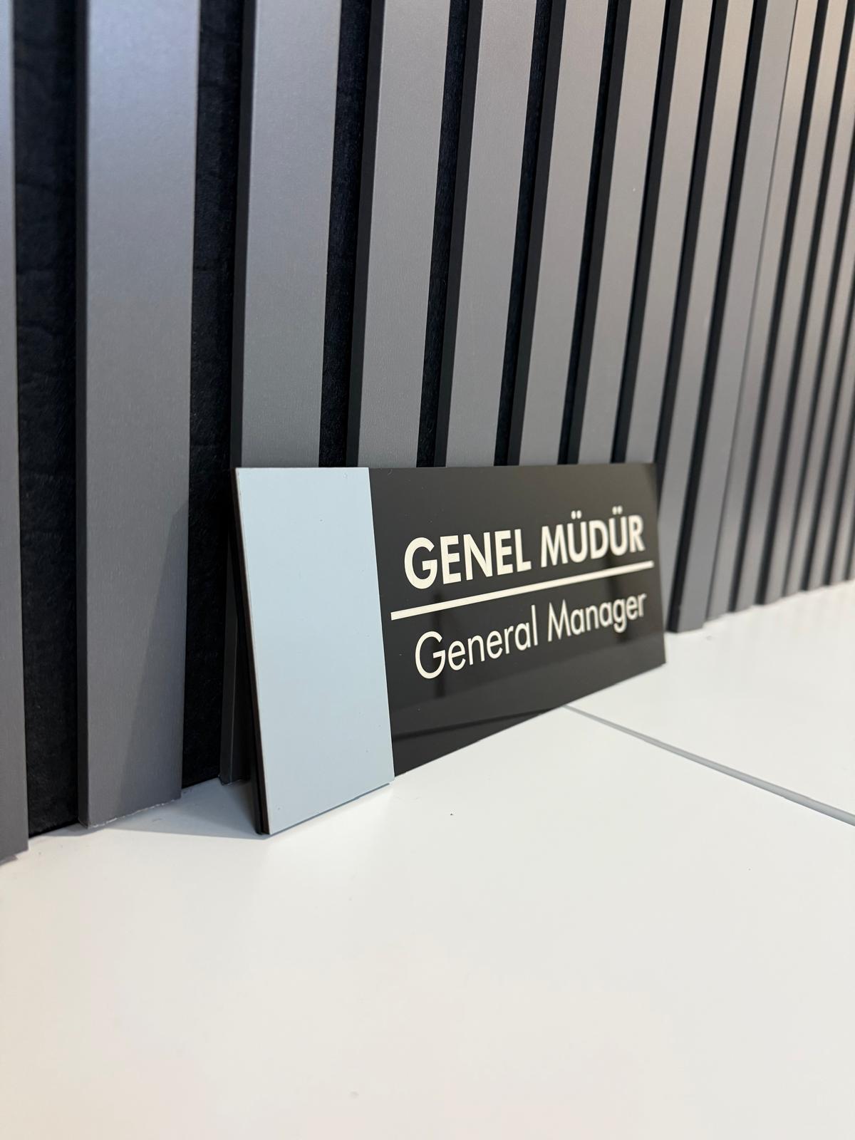 Kapı İsimlikleri ile Kurumsal Düzen ve Estetik Bir Arada