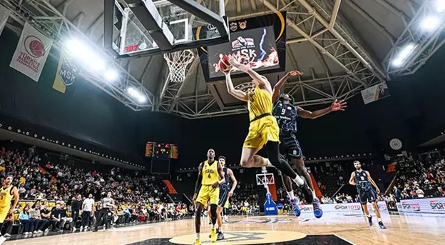 Basketbol Süper Ligi'nde Deplasman Zaferi: Türk Telekom Mersin'de Fark Attı!