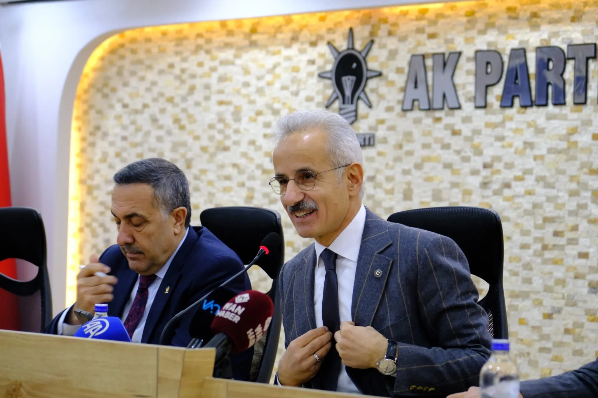 Bakan Uraloğlu Van'da: Çevre Yolu Açılıyor, 80 Milyar TL’lik Yatırım Vurgusu!