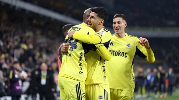 Talisca Resitali: Fenerbahçe, Konyaspor'u 4-0'la Ezdi Geçti ve Zirve Takibini Sürdürdü!