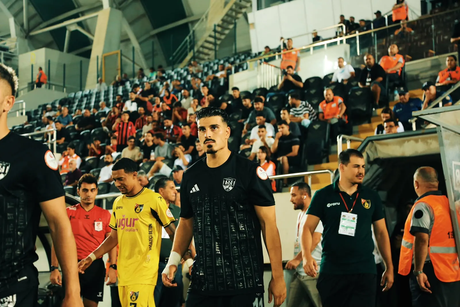 Vanspor, 2-0 Geriden Gelerek İstanbulspor'u Mağlup Etti - Kare 8