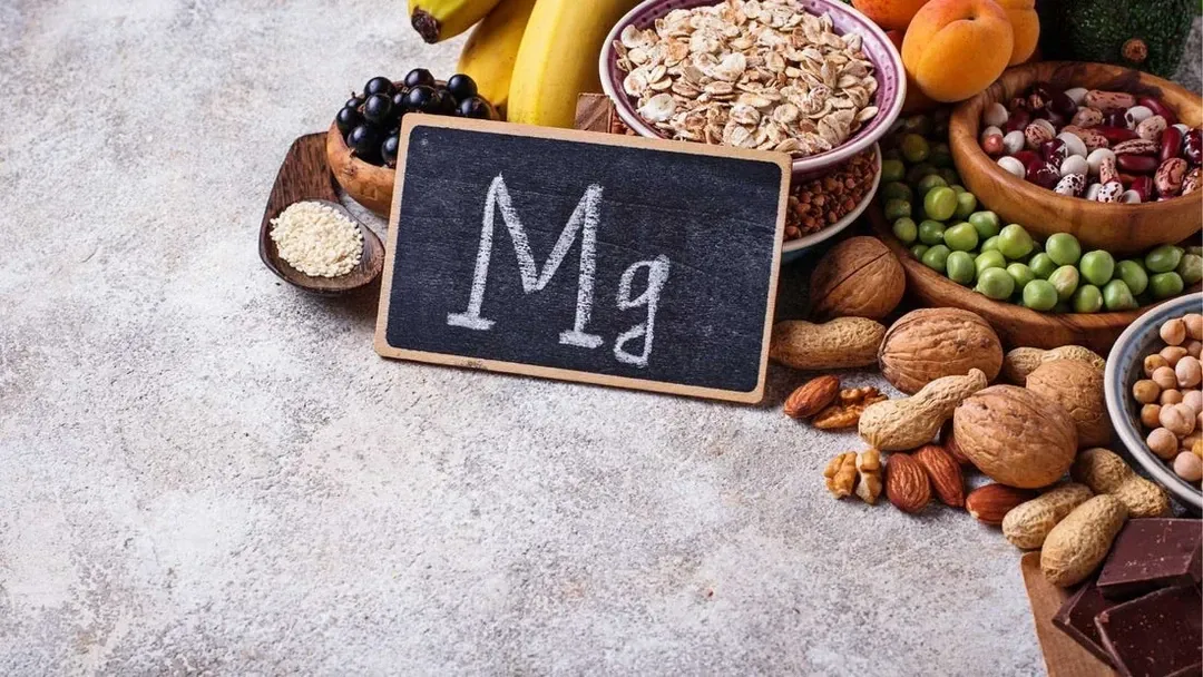 Magnezyum Eksikliği: Sessiz Epideminin Belirtileri ve Vücuttaki Rolü