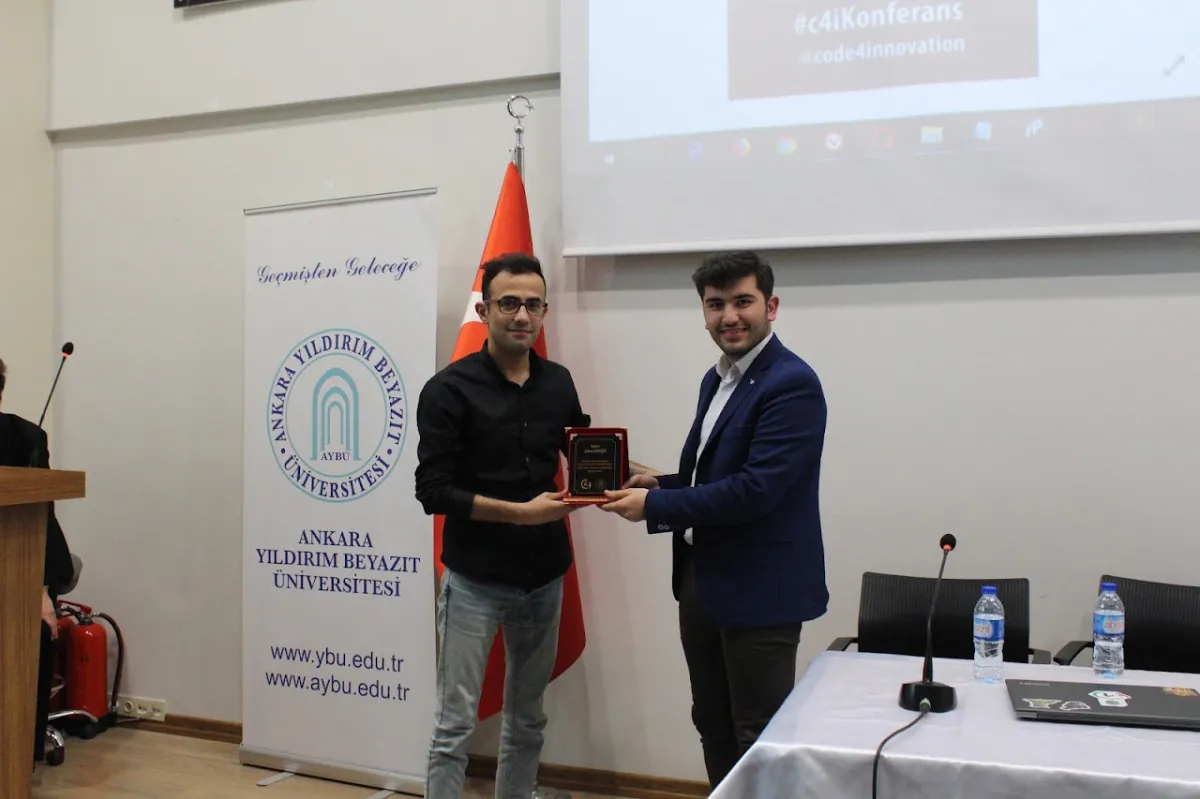 Türkiye’nin En İyi SEO Uzmanları Arasında Öne Çıkan İsim: Erhan Tunçer